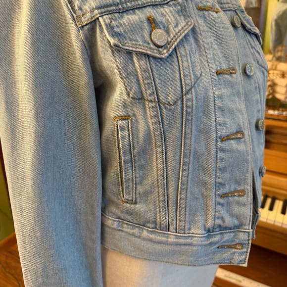 BDG Urban Outfitters Light Blue Denim Jacket - Picture 6 of 9